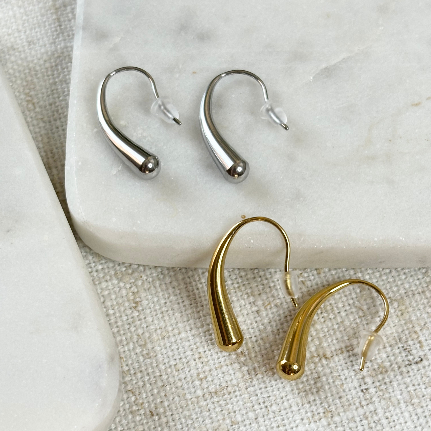 TEARDROP EARRINGS